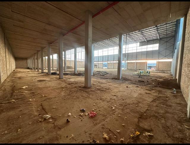 4,159M² WAREHOUSE TO LET IN NORTH RIDING